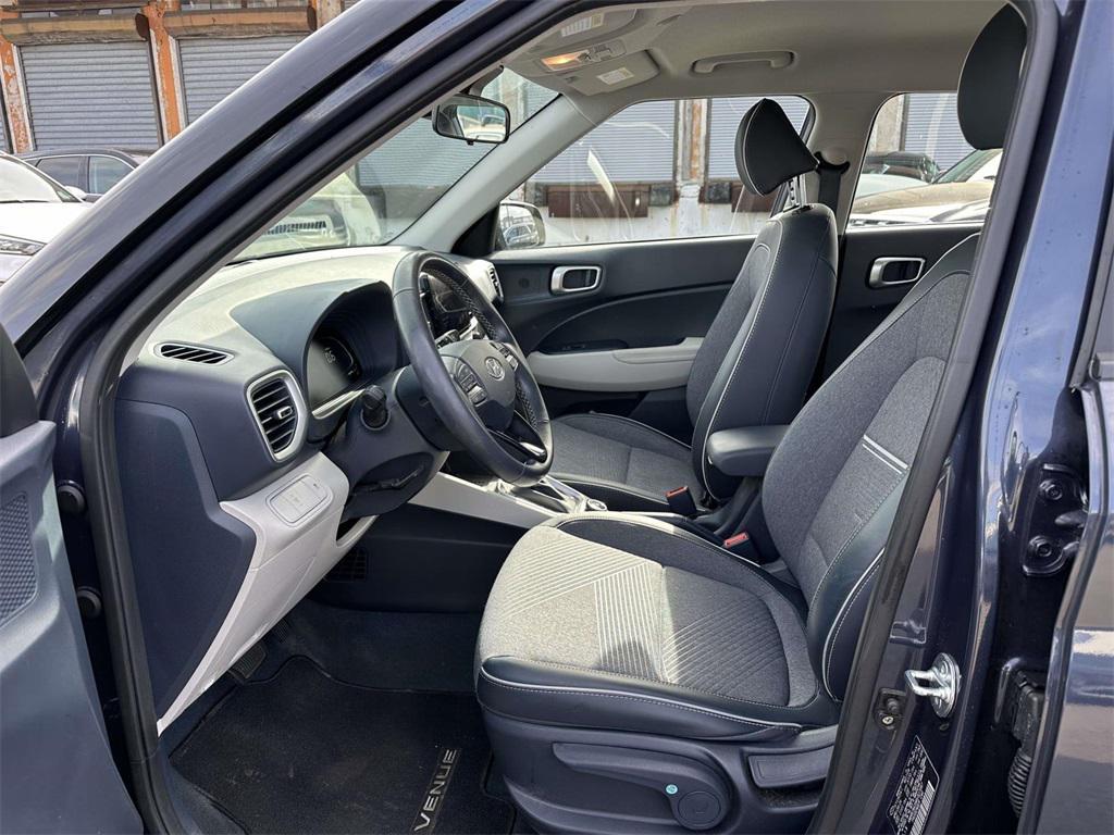 used 2024 Hyundai Venue car, priced at $19,400