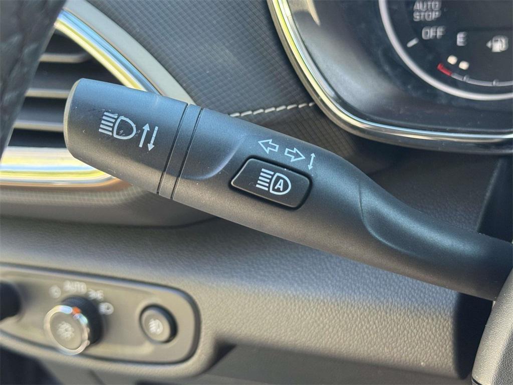 used 2022 Chevrolet TrailBlazer car, priced at $24,295