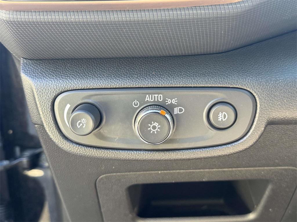 used 2022 Chevrolet TrailBlazer car, priced at $24,295