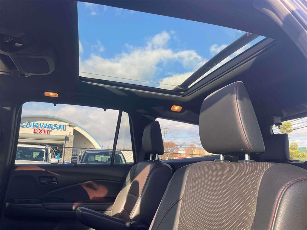 used 2022 Honda Pilot car, priced at $36,900