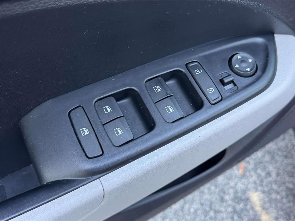 used 2022 Hyundai Venue car, priced at $17,900