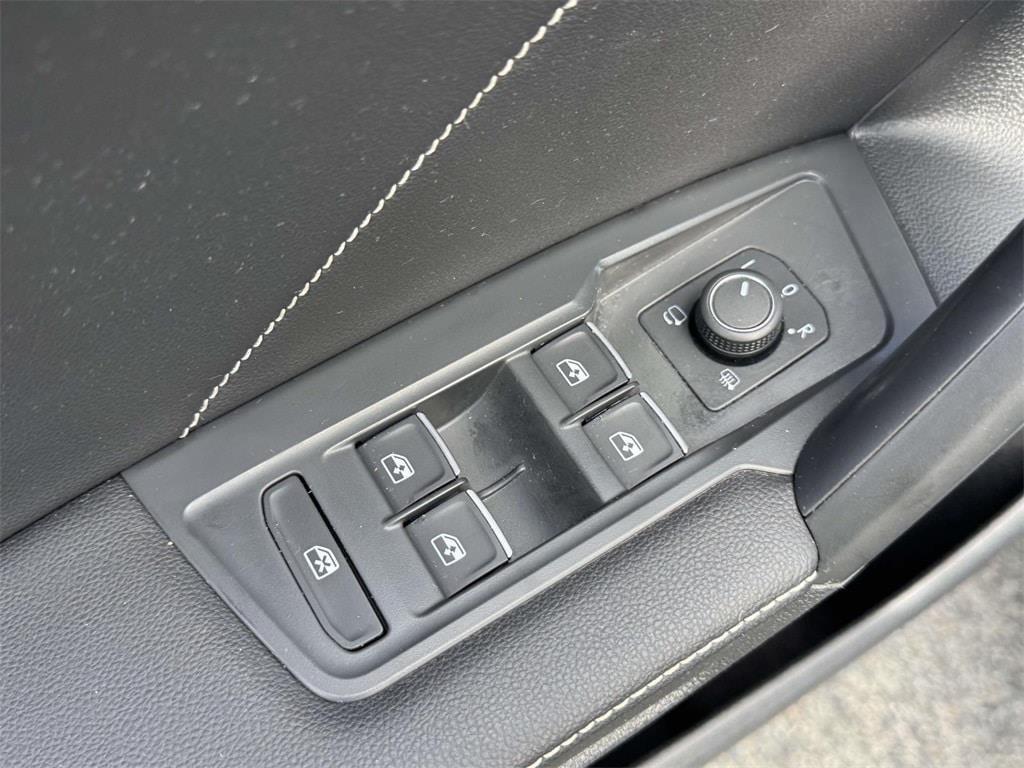 used 2022 Volkswagen Tiguan car, priced at $25,995