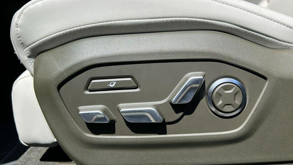 new 2025 Hyundai SANTA FE HEV car, priced at $47,705