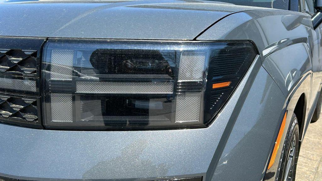 new 2025 Hyundai SANTA FE HEV car, priced at $47,705