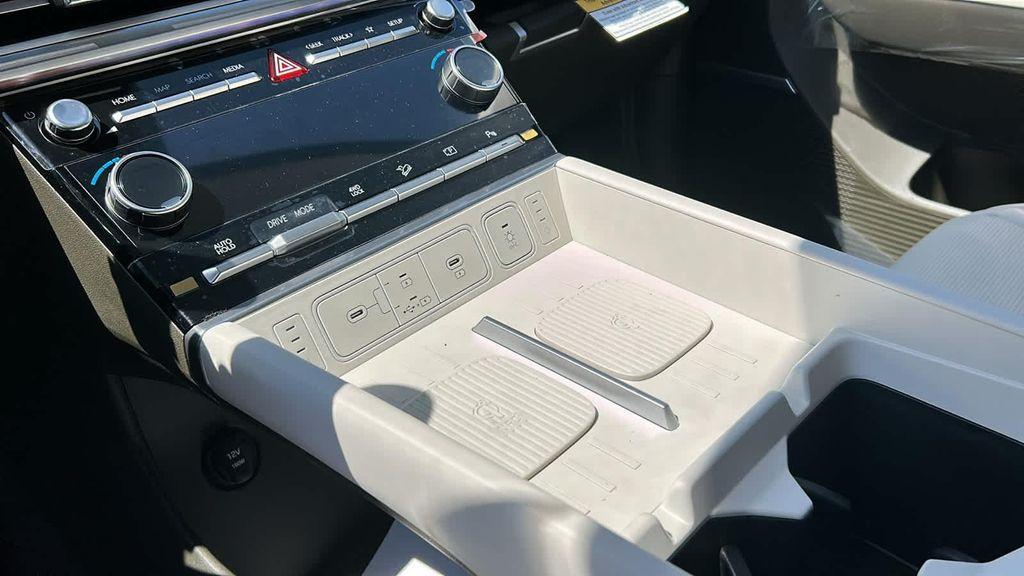 new 2025 Hyundai SANTA FE HEV car, priced at $47,705