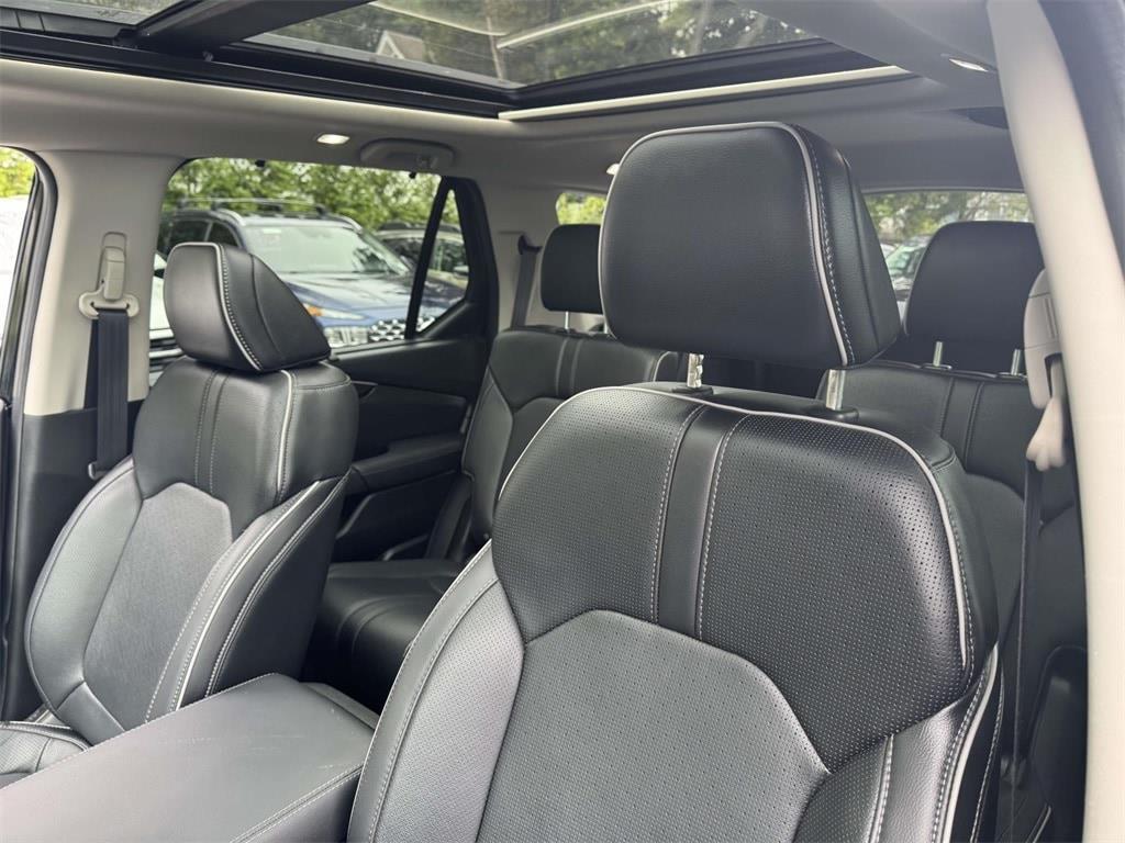 used 2023 Honda Pilot car, priced at $42,900