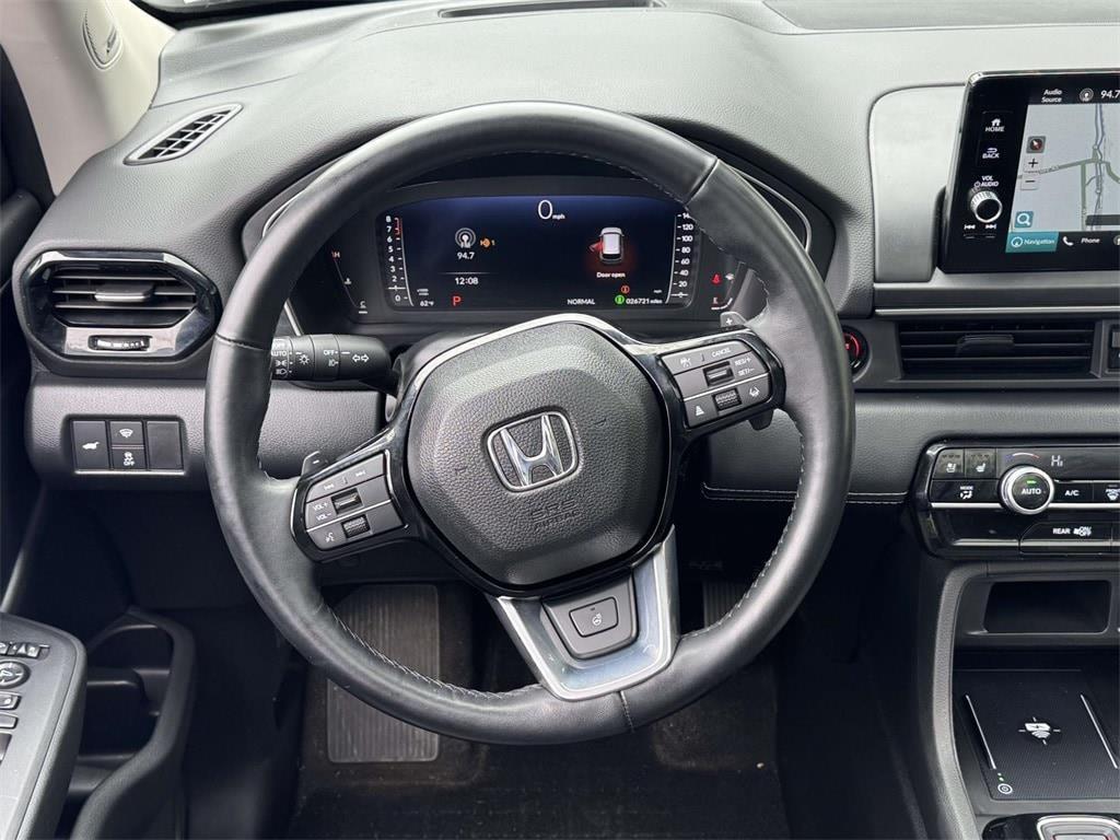 used 2023 Honda Pilot car, priced at $42,900