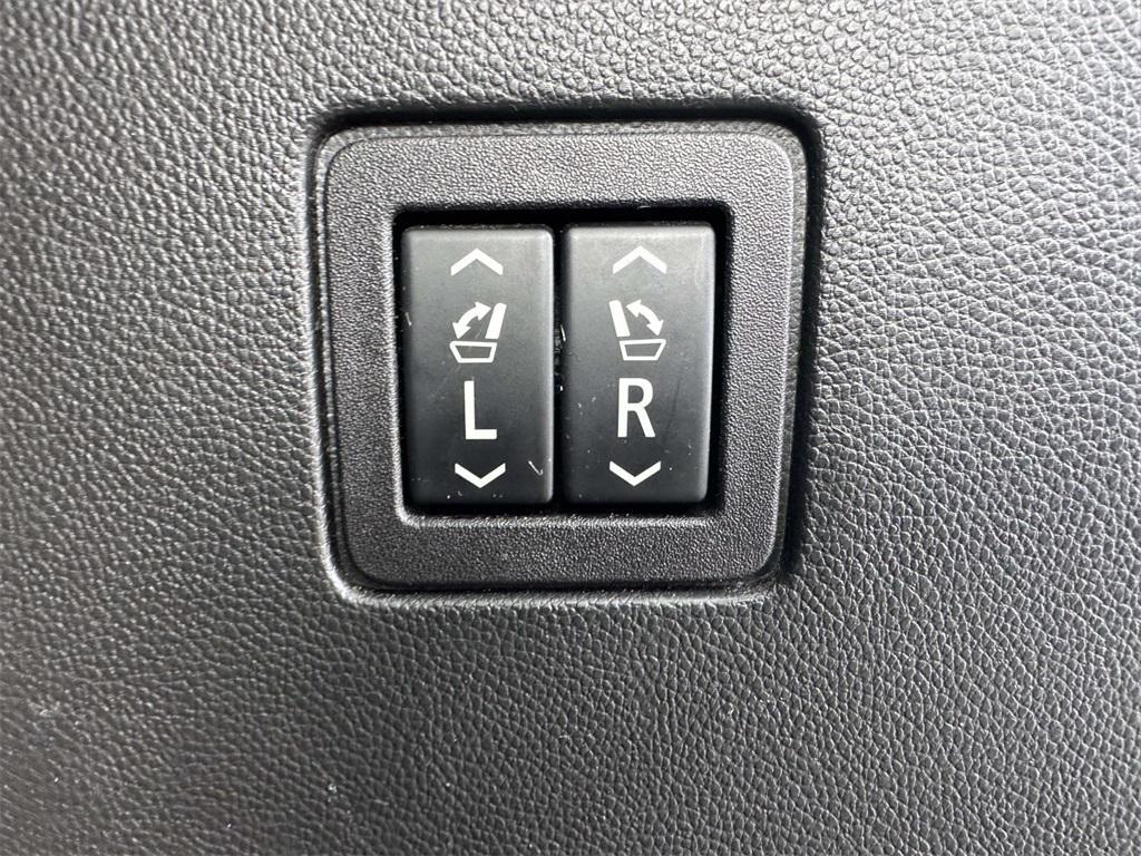 used 2019 Chevrolet Traverse car, priced at $21,250