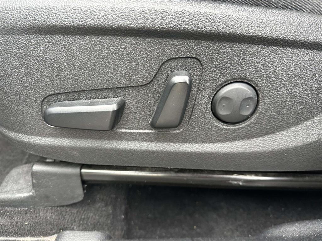 used 2022 Hyundai Santa Fe car, priced at $25,000