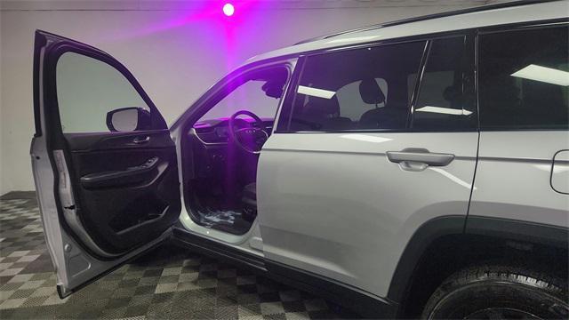 used 2024 Jeep Grand Cherokee L car, priced at $32,800