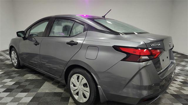 used 2020 Nissan Versa car