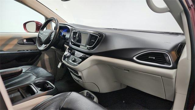 used 2020 Chrysler Pacifica car