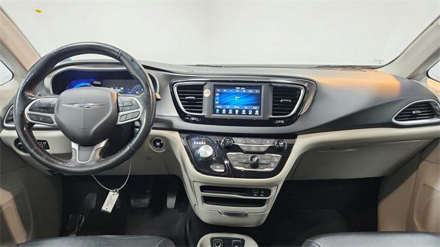 used 2020 Chrysler Pacifica car