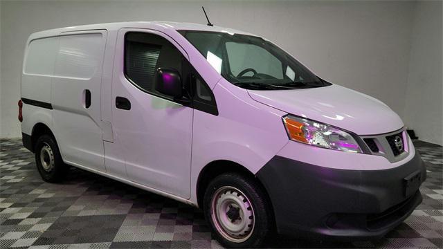 used 2018 Nissan NV200 car