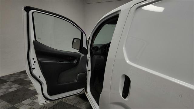 used 2018 Nissan NV200 car