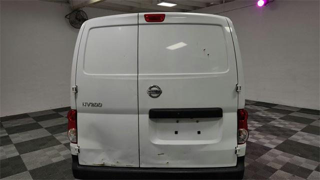 used 2018 Nissan NV200 car