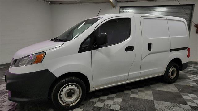 used 2018 Nissan NV200 car