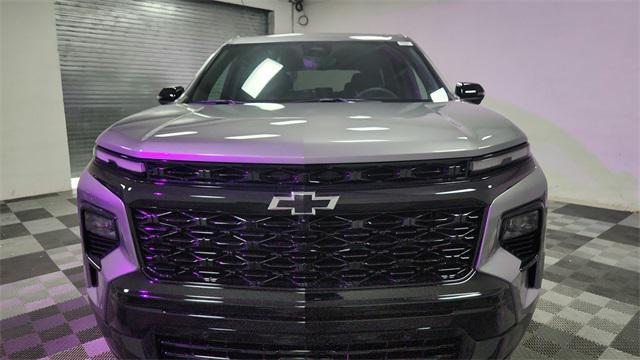used 2025 Chevrolet Traverse car