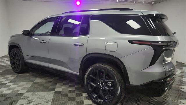 used 2025 Chevrolet Traverse car