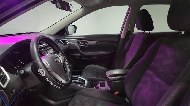 used 2016 Nissan Rogue car