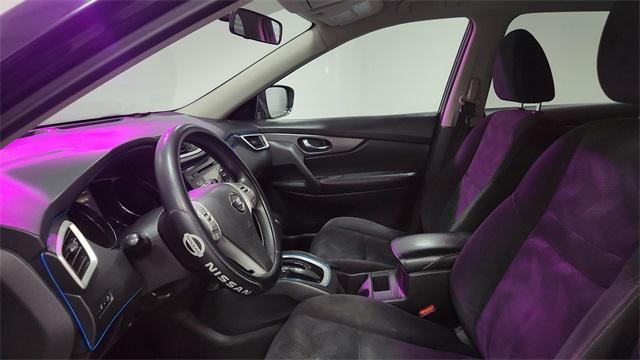 used 2016 Nissan Rogue car