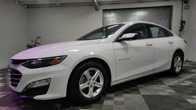 used 2024 Chevrolet Malibu car, priced at $20,995