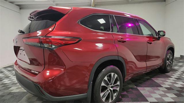 used 2022 Toyota Highlander car