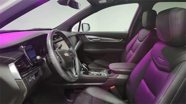 used 2022 Cadillac XT6 car, priced at $35,995