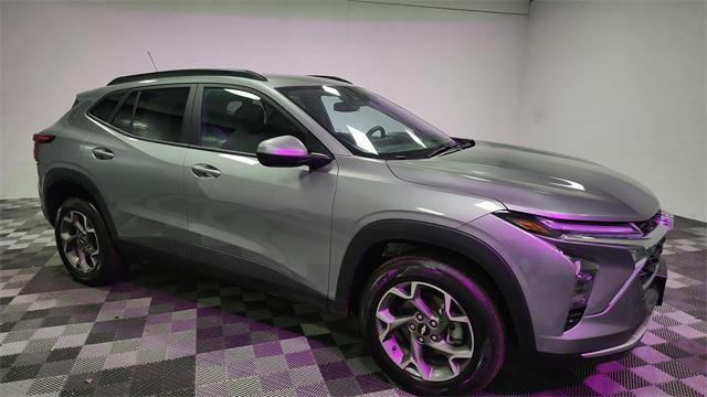 used 2025 Chevrolet Trax car, priced at $24,995