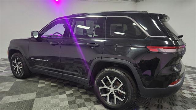 used 2024 Jeep Grand Cherokee car, priced at $32,800