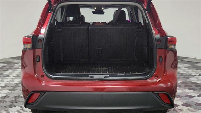used 2022 Toyota Highlander car