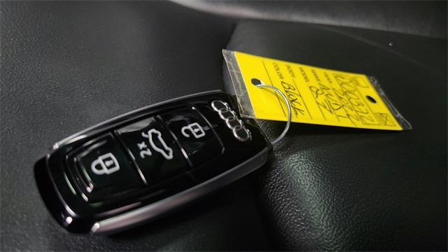 used 2022 Audi Q7 car, priced at $35,888