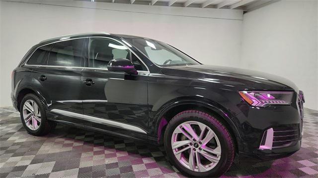 used 2024 Audi Q7 car, priced at $39,800
