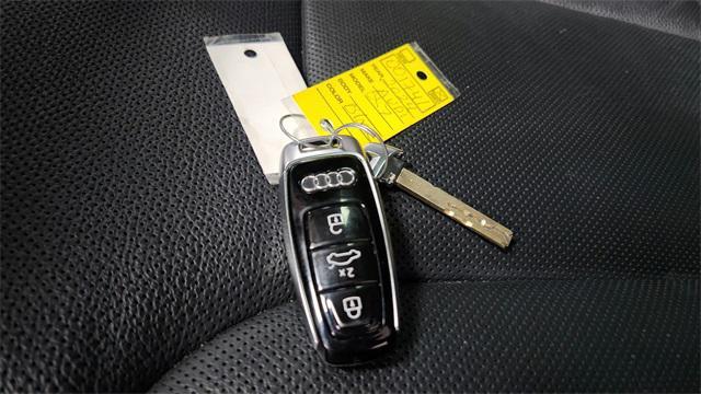 used 2024 Audi Q7 car, priced at $39,800