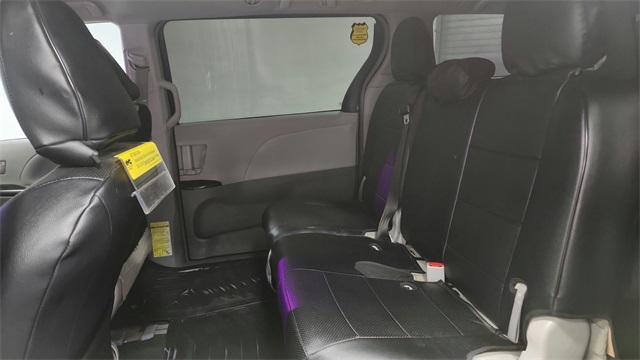 used 2014 Toyota Sienna car