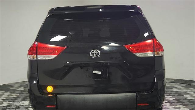 used 2014 Toyota Sienna car