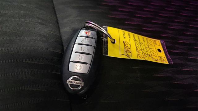 used 2018 Nissan Rogue car