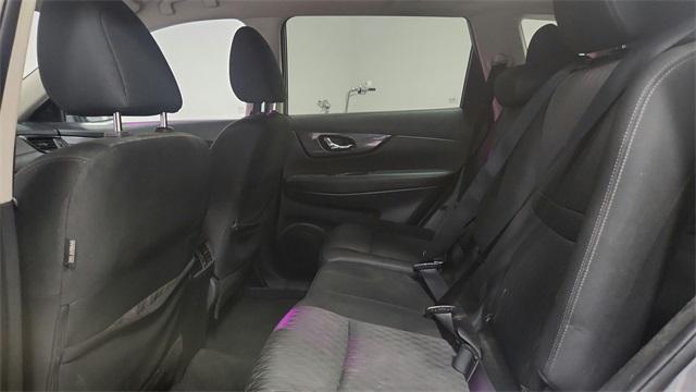 used 2018 Nissan Rogue car
