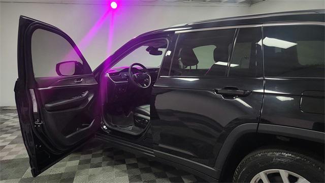used 2023 Jeep Grand Cherokee car