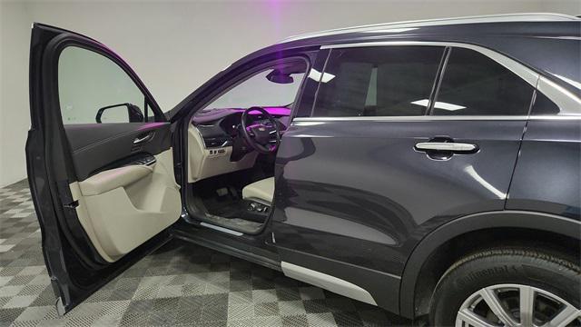 used 2023 Cadillac XT4 car