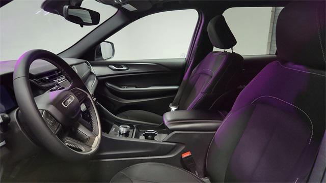 used 2024 Jeep Grand Cherokee car