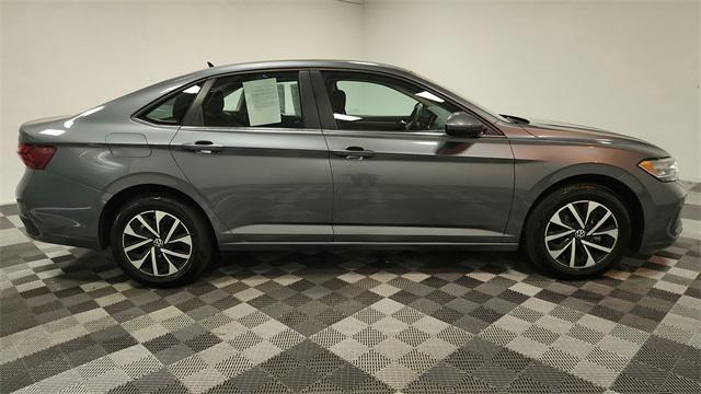 used 2024 Volkswagen Jetta car