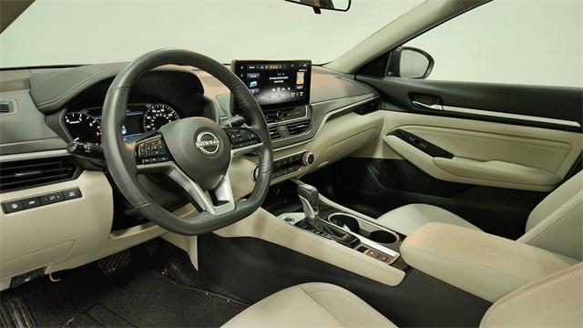 used 2023 Nissan Altima car