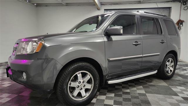 used 2009 Honda Pilot car, priced at $7,888
