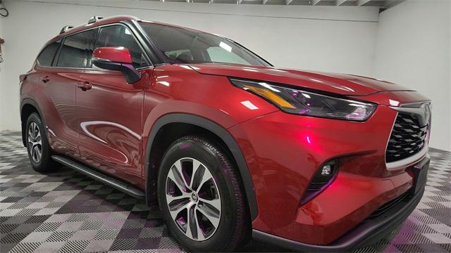 used 2022 Toyota Highlander car