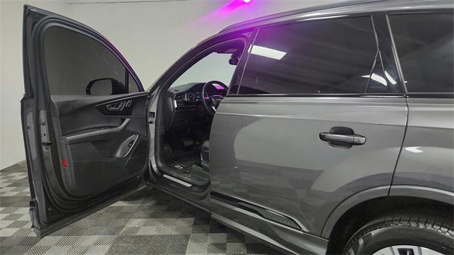 used 2025 Audi Q7 car, priced at $56,995
