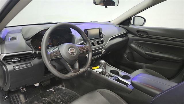 used 2023 Nissan Altima car