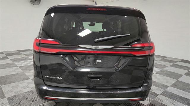 used 2022 Chrysler Pacifica car