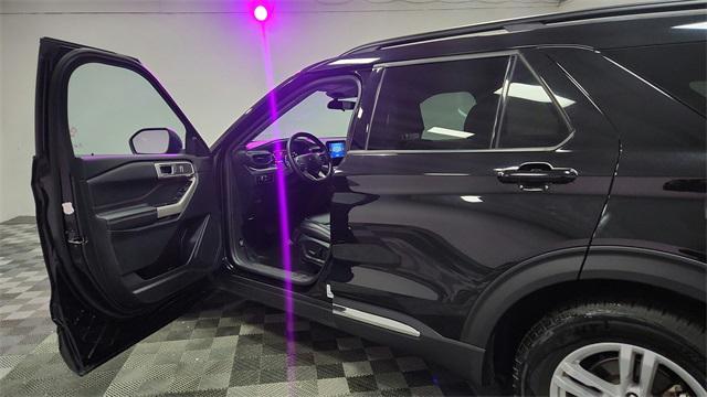 used 2024 Ford Explorer car, priced at $30,995