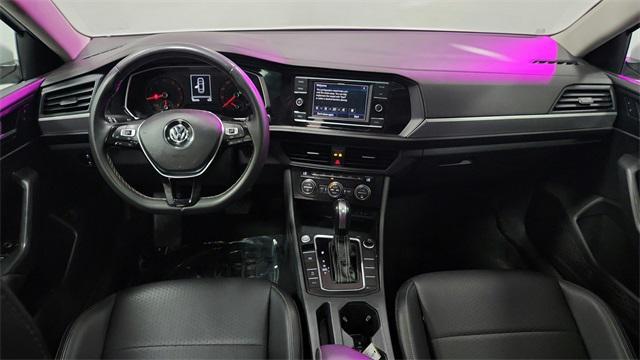 used 2021 Volkswagen Jetta car